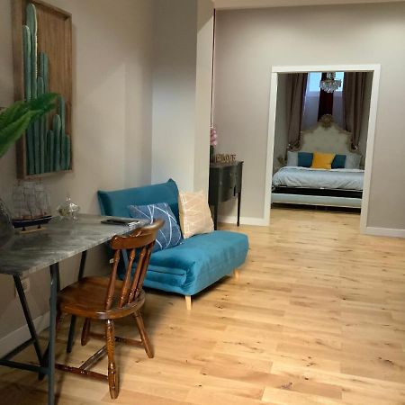 Beautiful Basement-Tony Appartment-In The Heart Of Milaan Buitenkant foto
