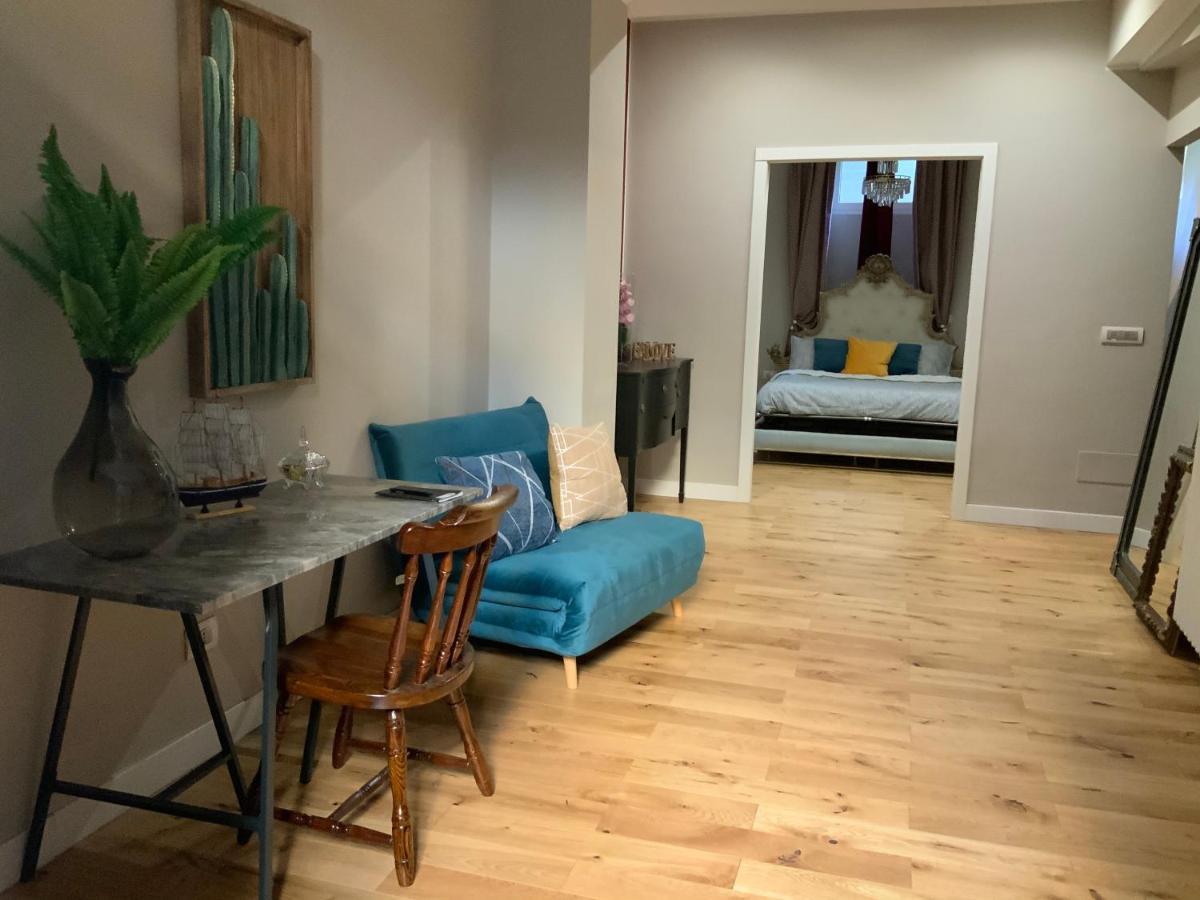 Beautiful Basement-Tony Appartment-In The Heart Of Milaan Buitenkant foto